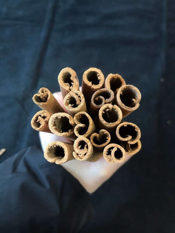 Vietnamese-cinnamon-sticks-5.jpg