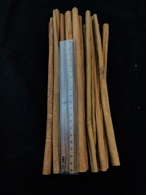 Vietnamese-cinnamon-sticks-3.jpg